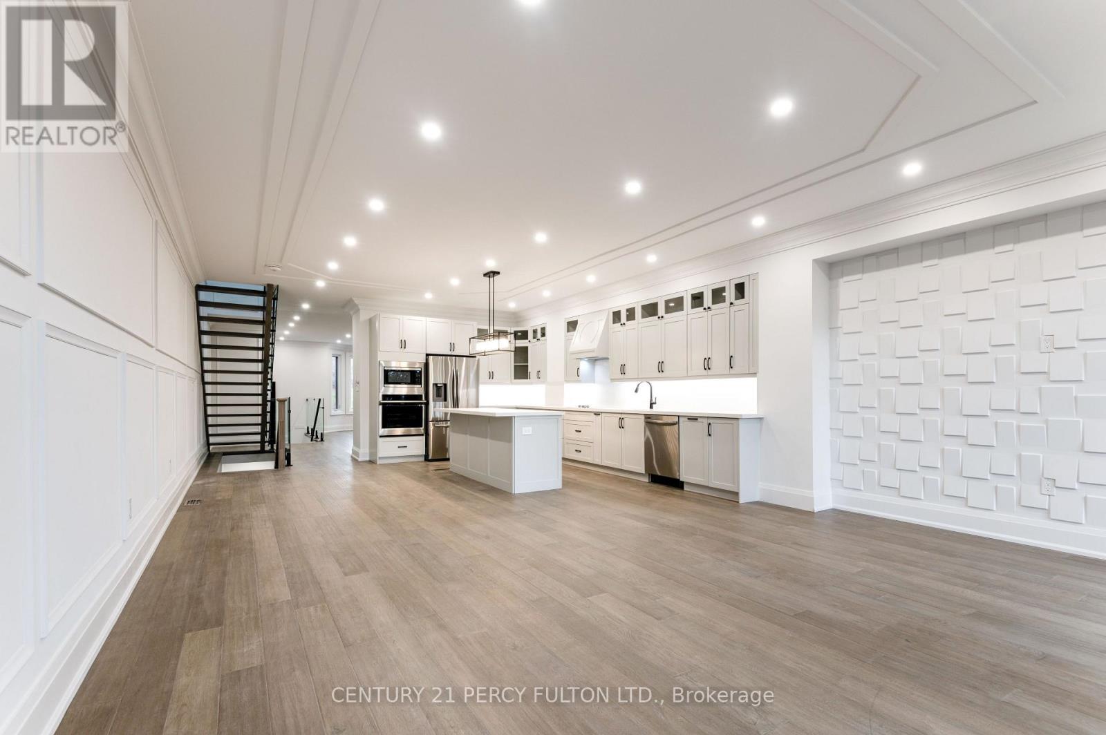 195 Danforth Road, Toronto, Ontario  M1L 3X1 - Photo 12 - E13686506