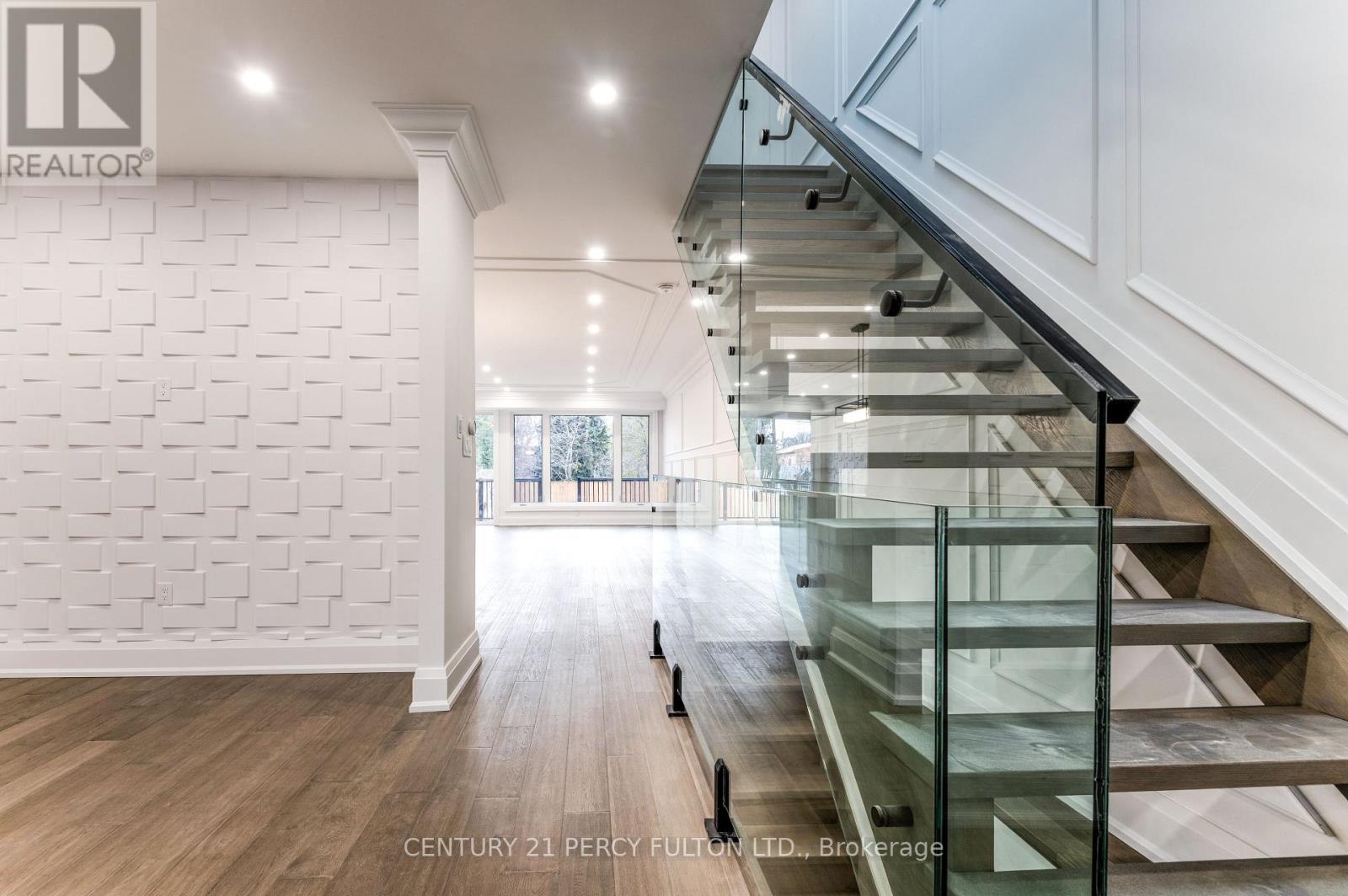 195 Danforth Road, Toronto, Ontario  M1L 3X1 - Photo 4 - E13686506