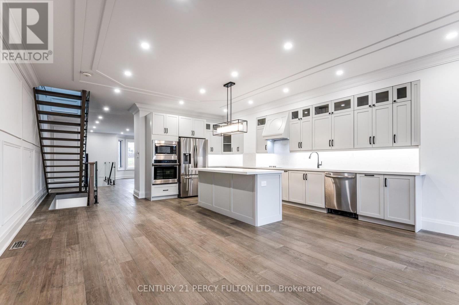 195 Danforth Road, Toronto, Ontario  M1L 3X1 - Photo 9 - E13686506