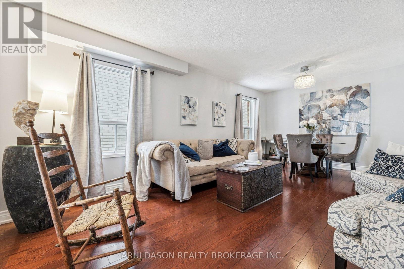 3 Booth Crescent, Ajax, Ontario  L1Z 1H6 - Photo 6 - E13686552