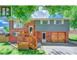 3 PARKLAND Crescent, Kitchener, Ontario