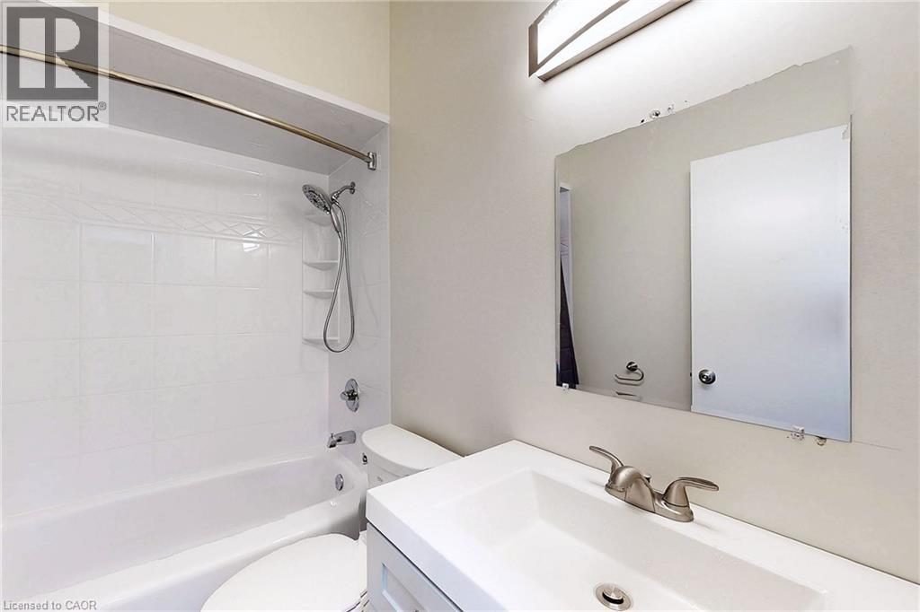 65 Fielding Crescent Unit# Upper, Hamilton, Ontario  L8V 2P3 - Photo 18 - 40855841