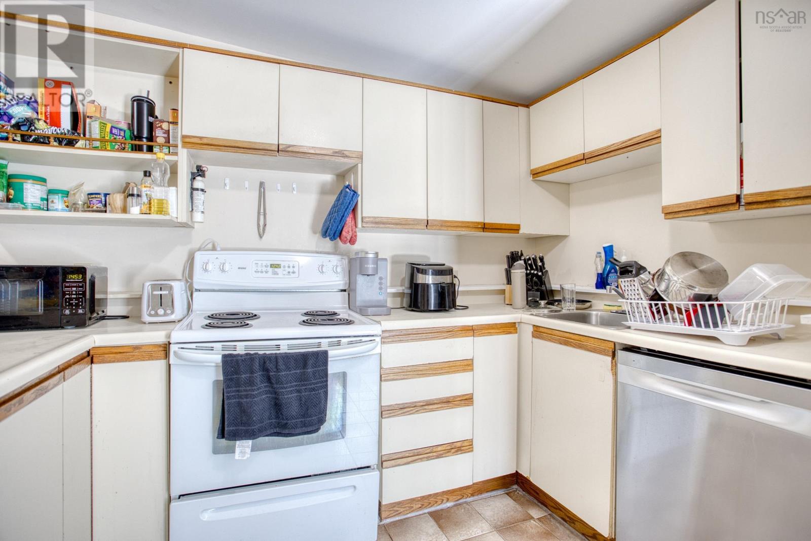 1741 Chestnut Street, Halifax, Nova Scotia  B3H 3T5 - Photo 27 - 202620841