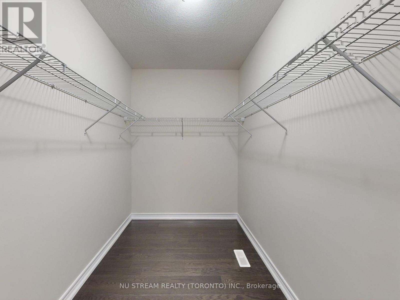 224 Aspenwood Drive, Newmarket, Ontario  L3X 3L1 - Photo 25 - N13686274