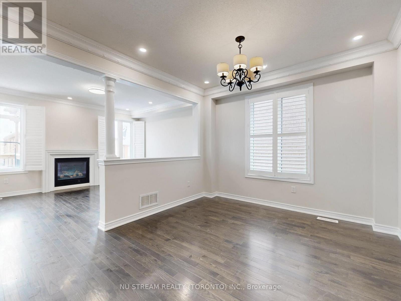 224 Aspenwood Drive, Newmarket, Ontario  L3X 3L1 - Photo 6 - N13686274