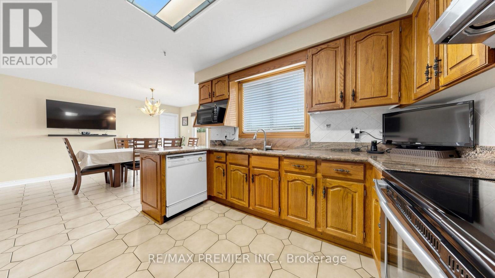 261 Morning Star Drive, Vaughan, Ontario  L4L 6H4 - Photo 16 - N13686284