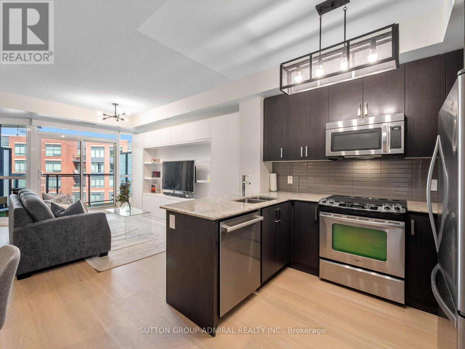 405 - 7608 Yonge Street, Vaughan (Crestwood-Springfarm-Yorkhill), Ontario  L4J 0J5 - Photo 3 - N13686320