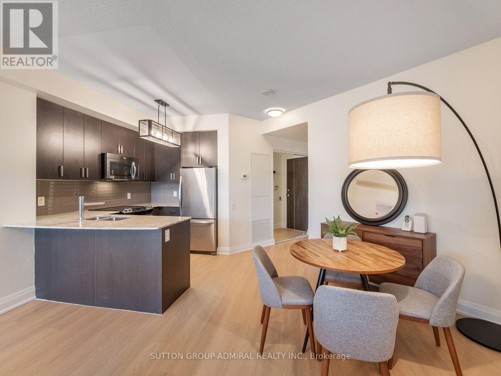 405 - 7608 Yonge Street, Vaughan (Crestwood-Springfarm-Yorkhill), Ontario  L4J 0J5 - Photo 8 - N13686320