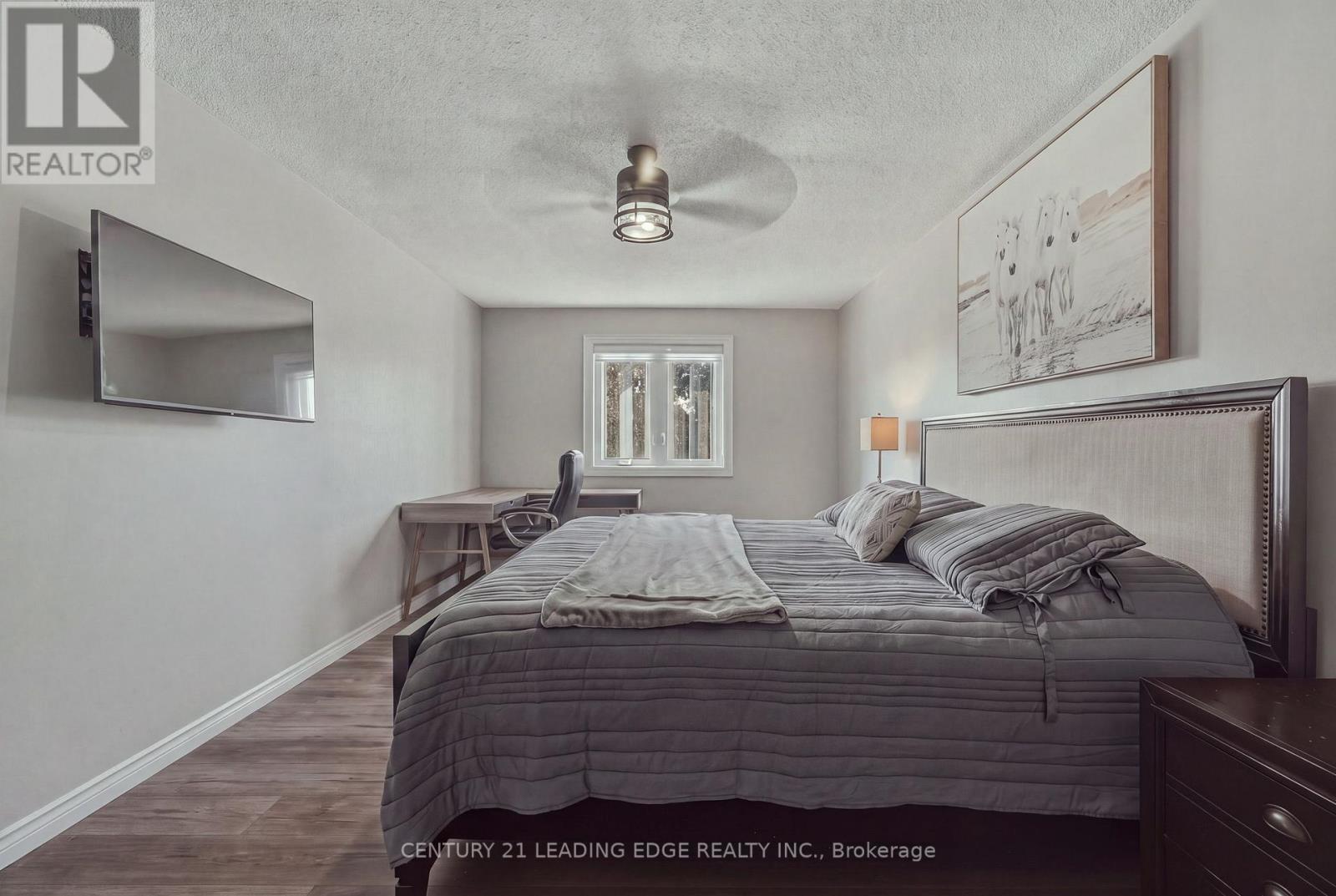 1100 Maclean Street, Innisfil, Ontario  L9S 1W1 - Photo 2 - N13686326