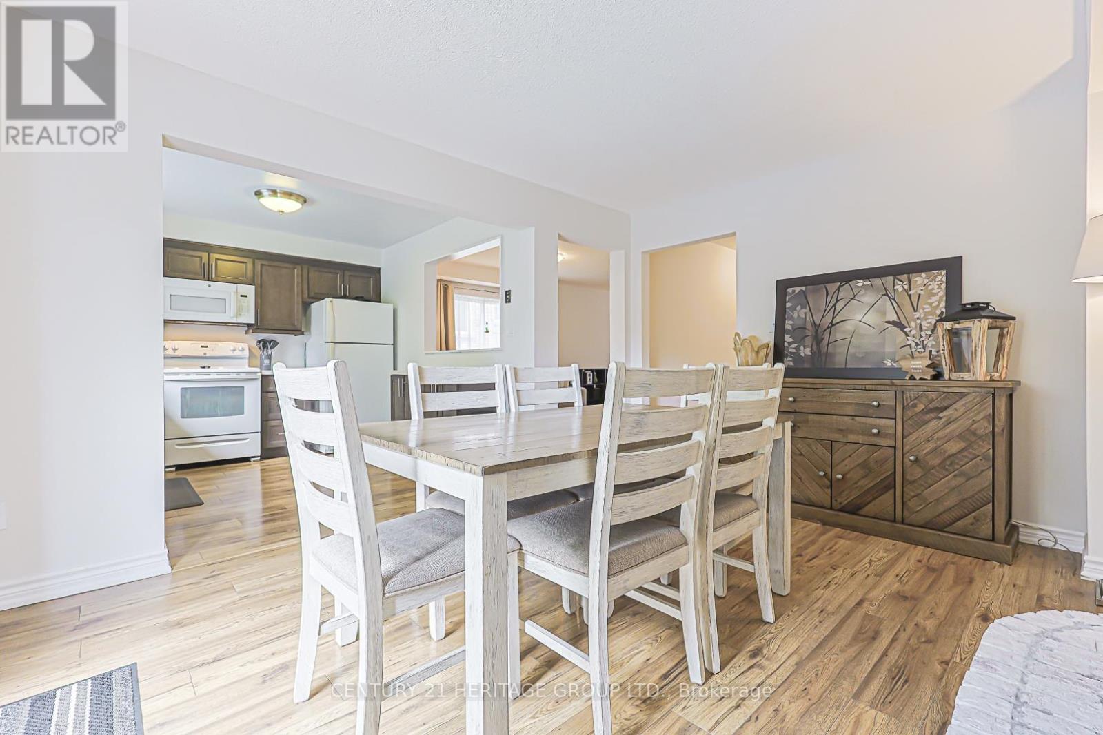 222 Forsyth Road, Newmarket, Ontario  L3Y 7Y9 - Photo 12 - N13686354