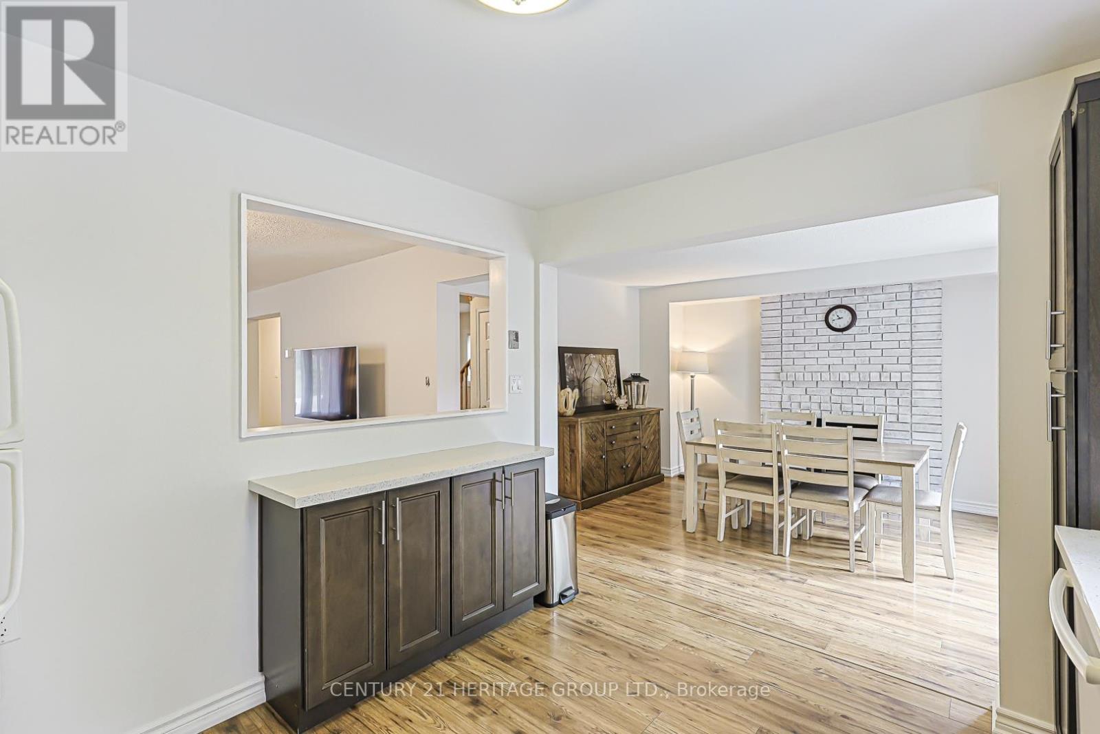 222 Forsyth Road, Newmarket, Ontario  L3Y 7Y9 - Photo 15 - N13686354