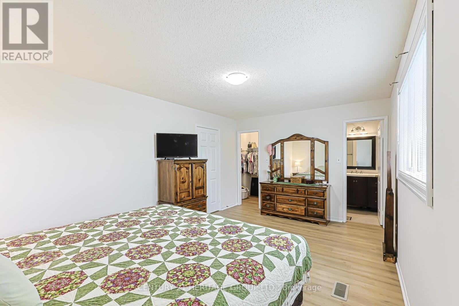 222 Forsyth Road, Newmarket, Ontario  L3Y 7Y9 - Photo 20 - N13686354