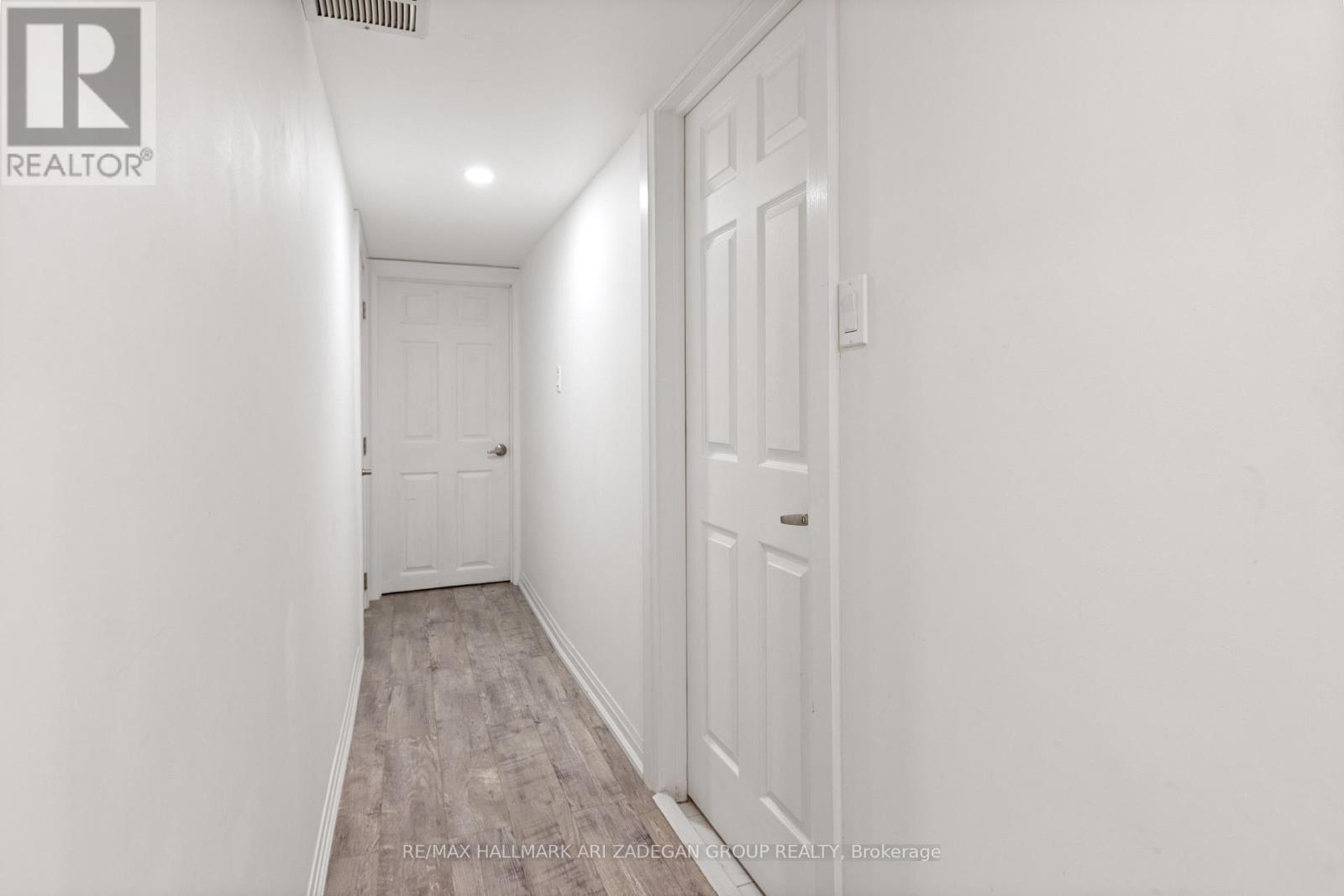 Lf - 149 Septonne Avenue, Newmarket, Ontario  L3Y 2W4 - Photo 3 - N13686518