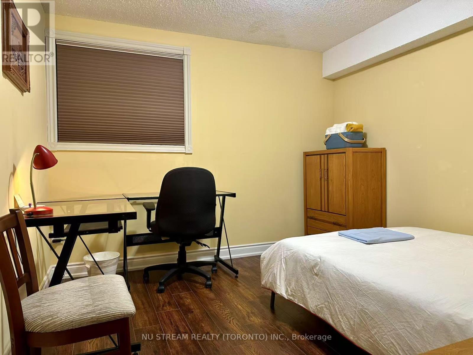 Bedroom - 115 Briggs Avenue, Richmond Hill, Ontario  L4B 3J5 - Photo 7 - N13686520