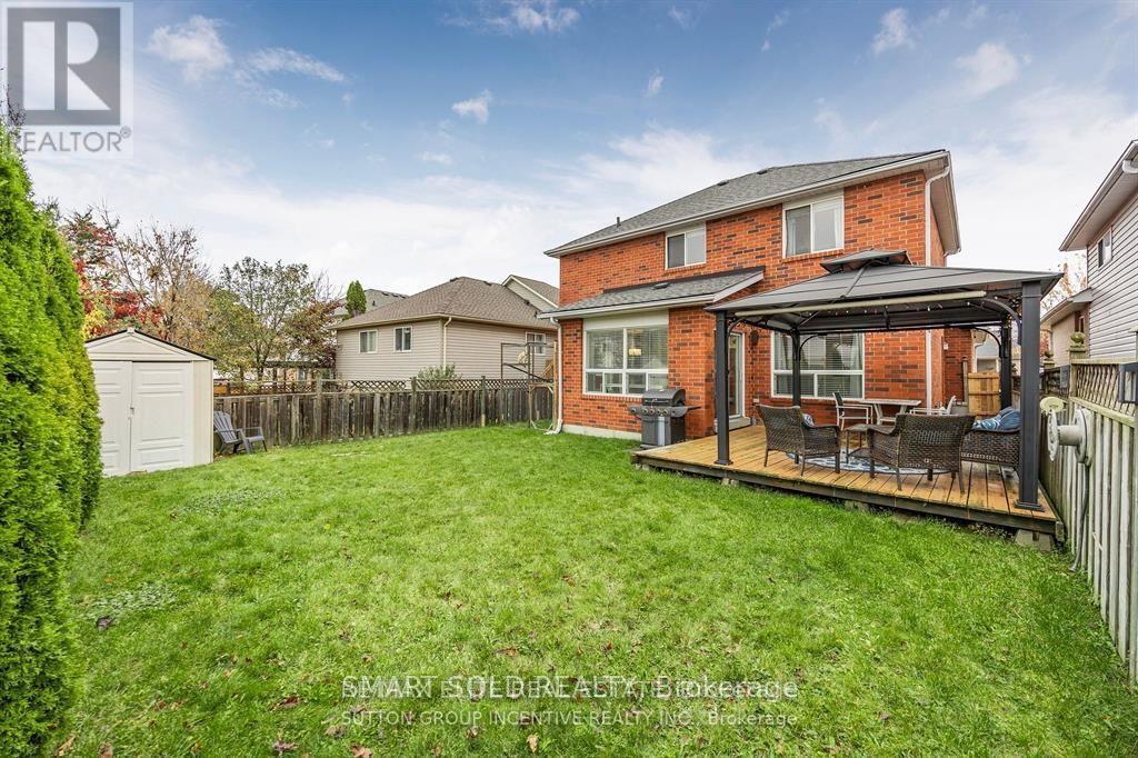 Upper Bedroom - 28 Leggott Avenue, Barrie, Ontario  L4N 8A9 - Photo 6 - S13686368