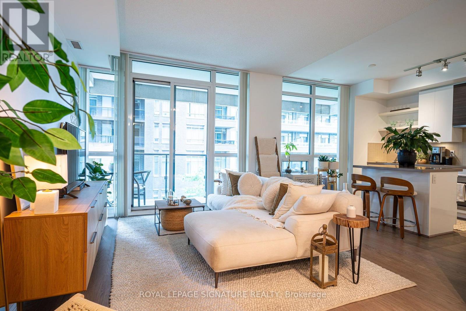 311 - 59 Annie Craig Drive, Toronto, Ontario  M8V 1A1 - Photo 1 - W13686228