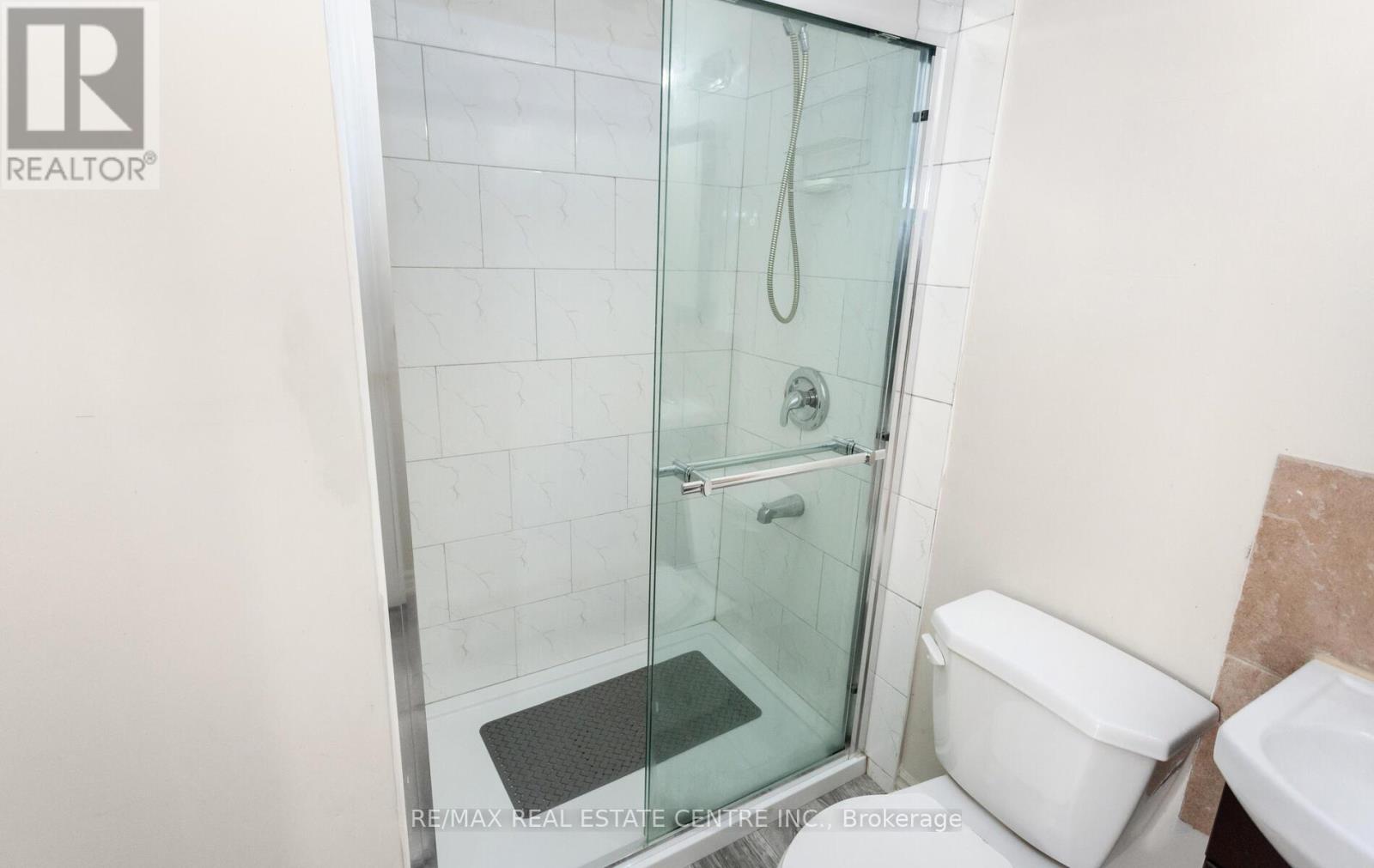 1 Tindale Road, Brampton, Ontario  L6V 2G8 - Photo 21 - W13686244