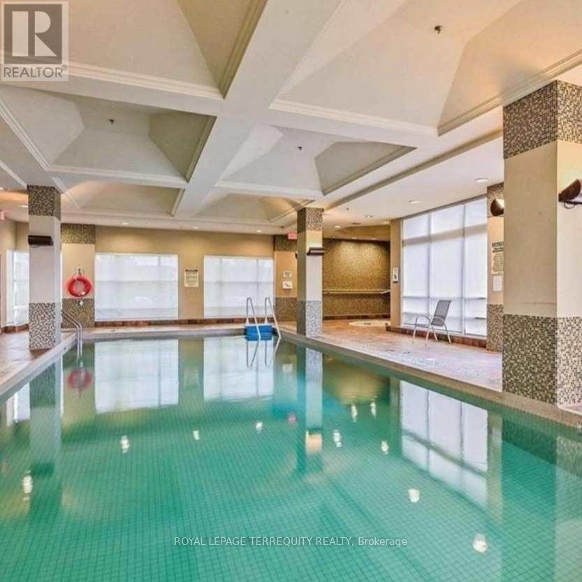1819 - 349 Rathburn Road W, Mississauga, Ontario  L5B 0G9 - Photo 3 - W13686258