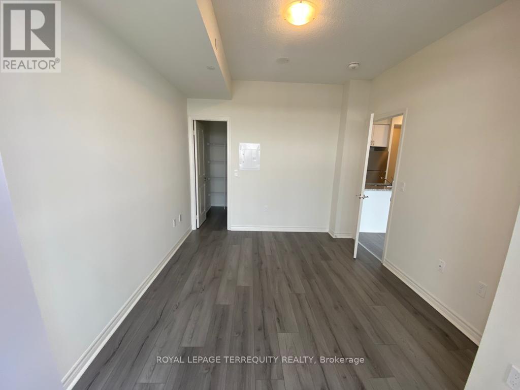 1819 - 349 Rathburn Road W, Mississauga, Ontario  L5B 0G9 - Photo 9 - W13686258