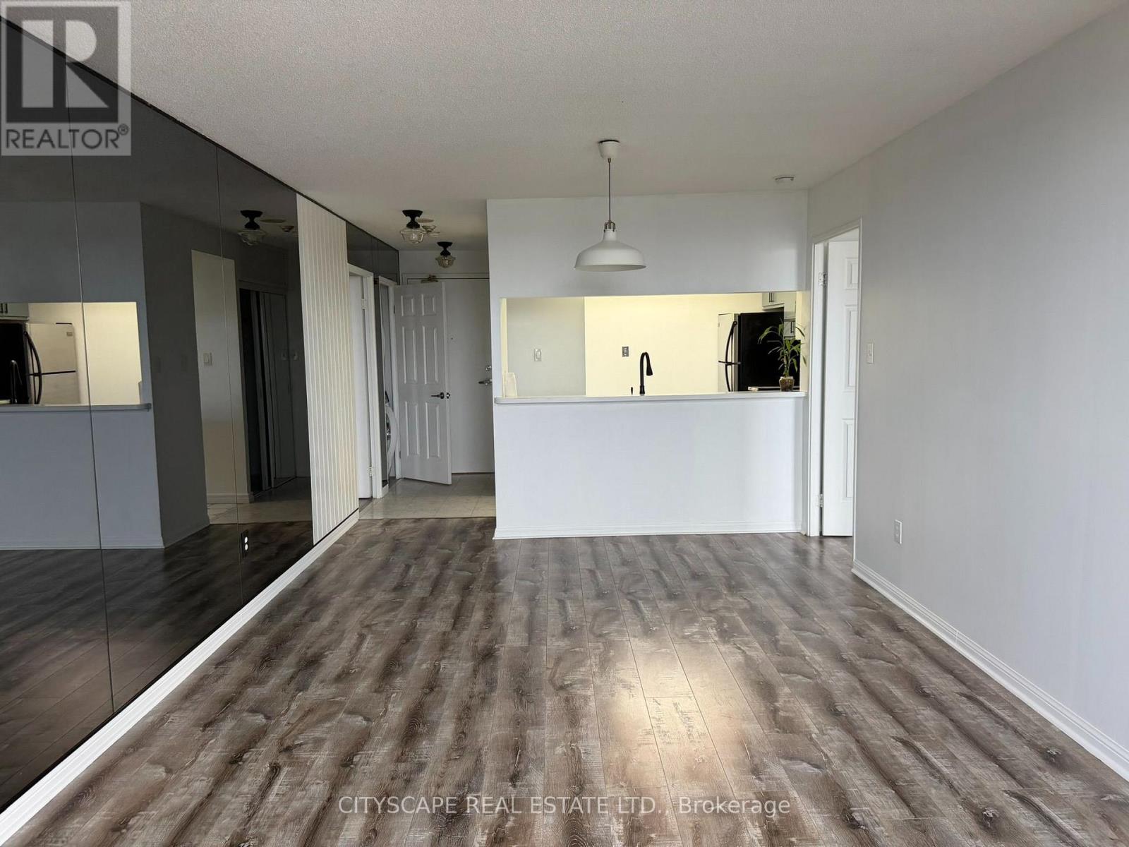 1906 - 101 Subway Crescent, Toronto, Ontario  M9B 6K4 - Photo 12 - W13686262