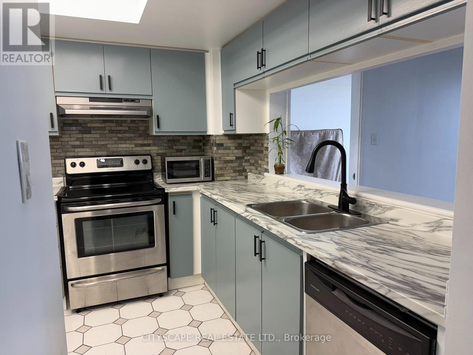 1906 - 101 Subway Crescent, Toronto, Ontario  M9B 6K4 - Photo 13 - W13686262