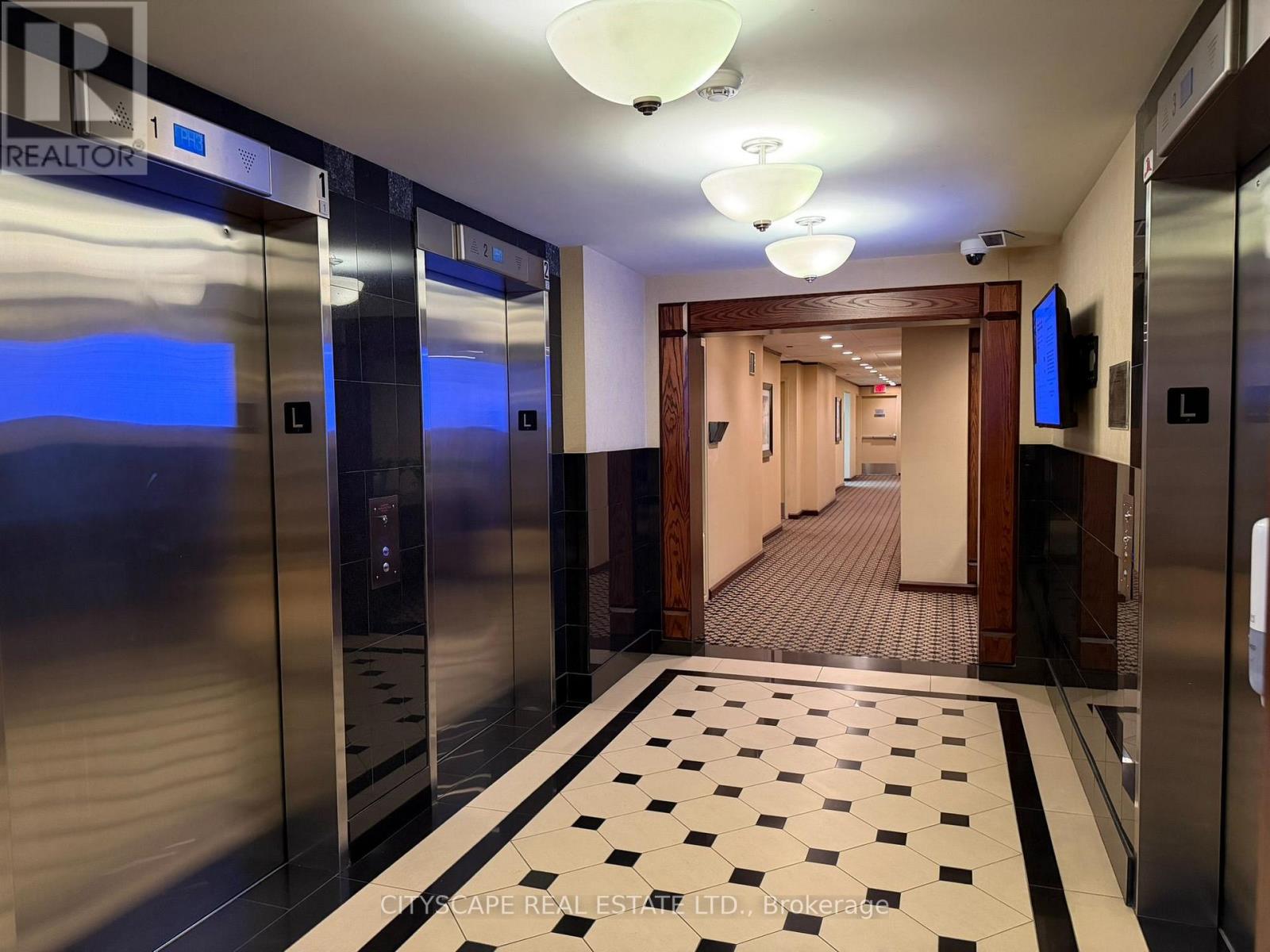 1906 - 101 Subway Crescent, Toronto, Ontario  M9B 6K4 - Photo 4 - W13686262