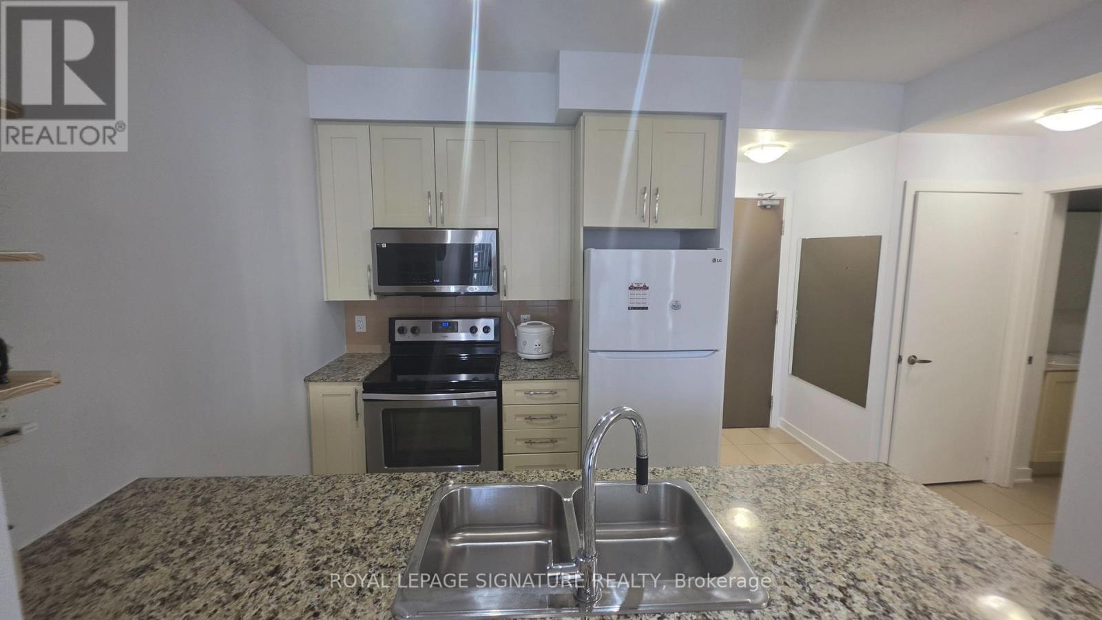 1107 - 4065 Brickstone Mews, Mississauga, Ontario  L5B 0G3 - Photo 13 - W13686294