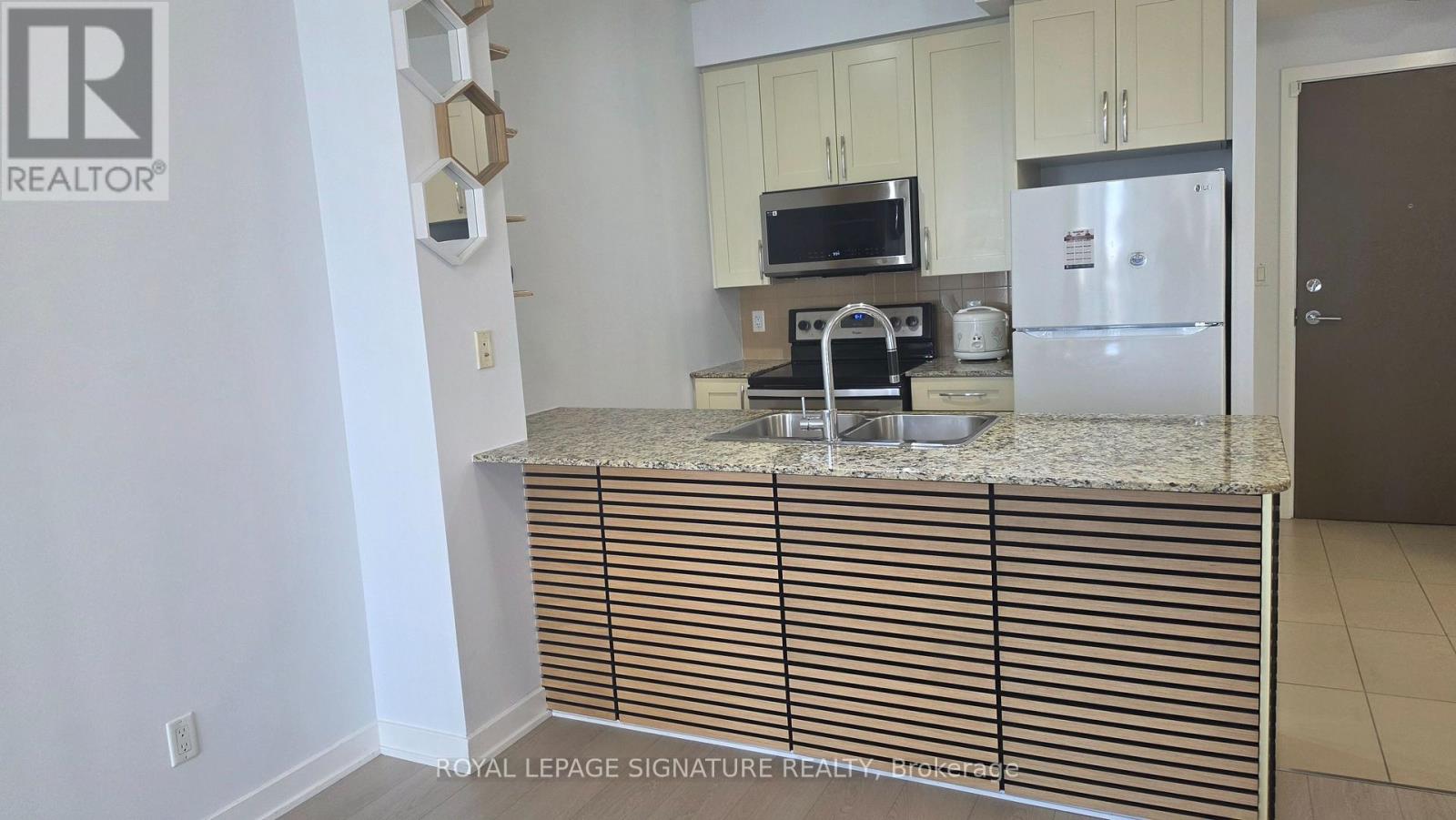 1107 - 4065 Brickstone Mews, Mississauga, Ontario  L5B 0G3 - Photo 6 - W13686294