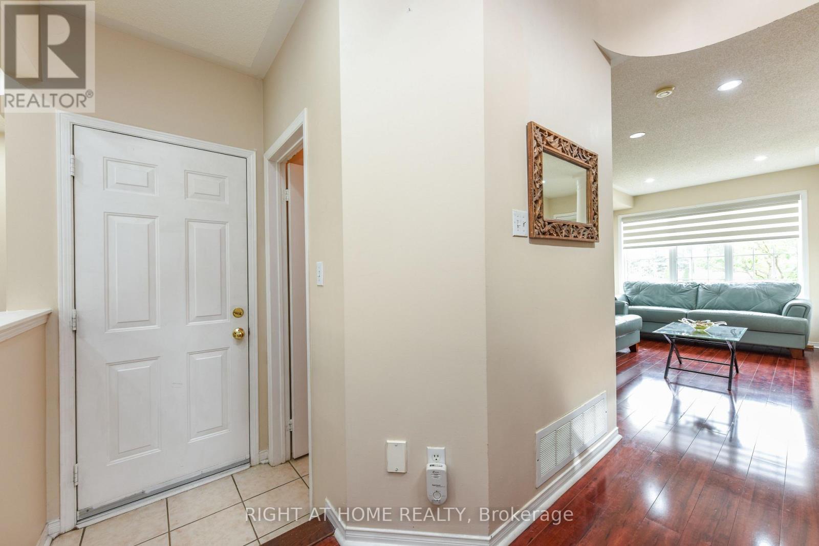 5986 Long Valley Road, Mississauga, Ontario  L5M 6K4 - Photo 15 - W13686310