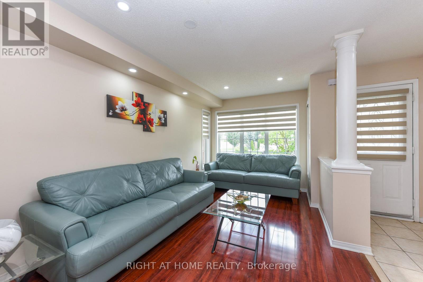 5986 Long Valley Road, Mississauga, Ontario  L5M 6K4 - Photo 2 - W13686310
