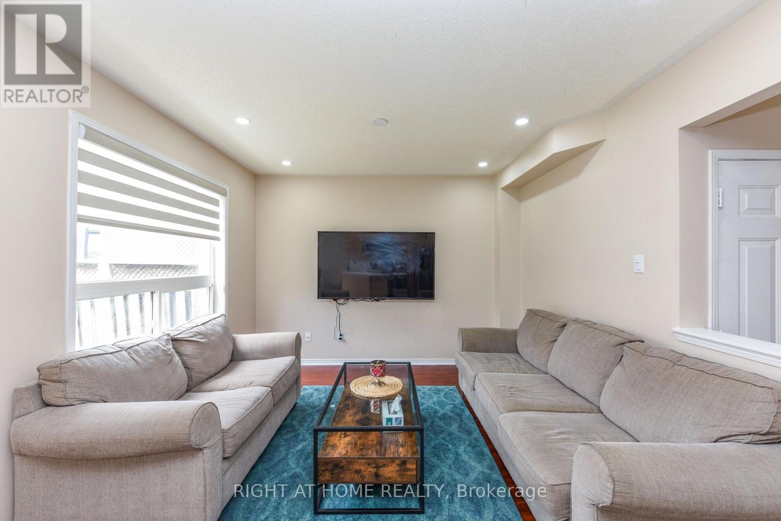 5986 Long Valley Road, Mississauga, Ontario  L5M 6K4 - Photo 5 - W13686310