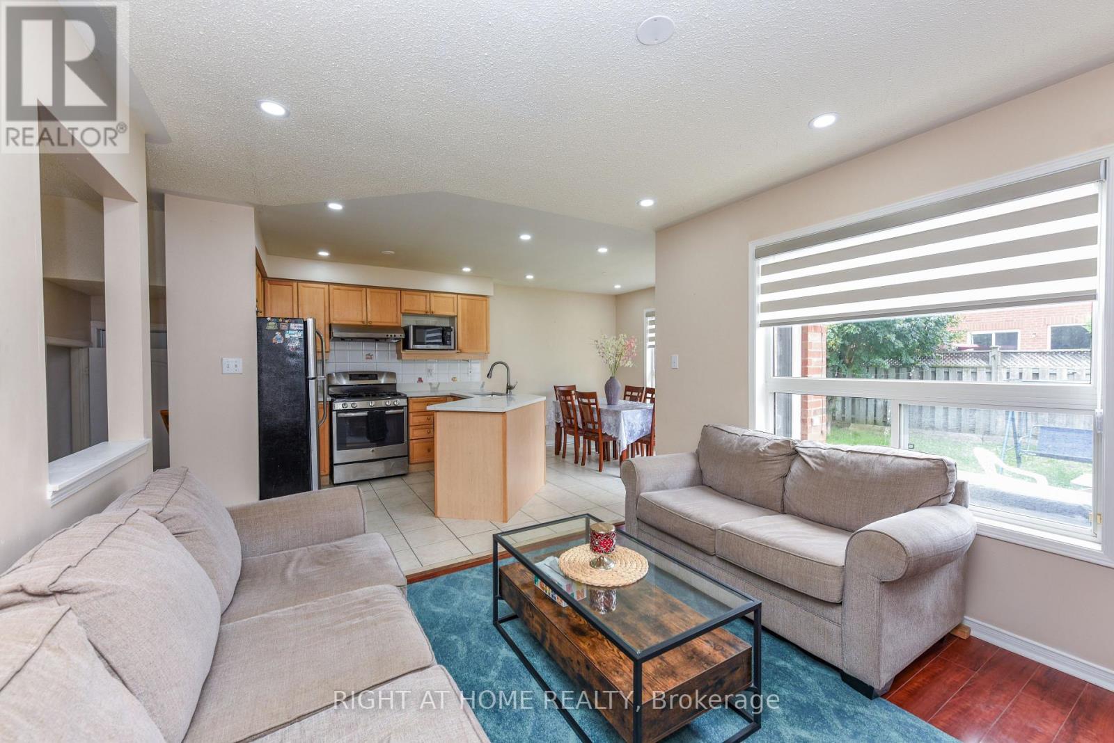 5986 Long Valley Road, Mississauga, Ontario  L5M 6K4 - Photo 8 - W13686310