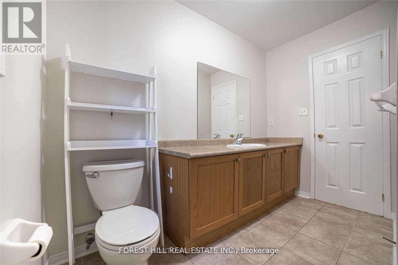 576 Courtney Valley Road, Mississauga, Ontario  L5V 0C2 - Photo 30 - W13686358
