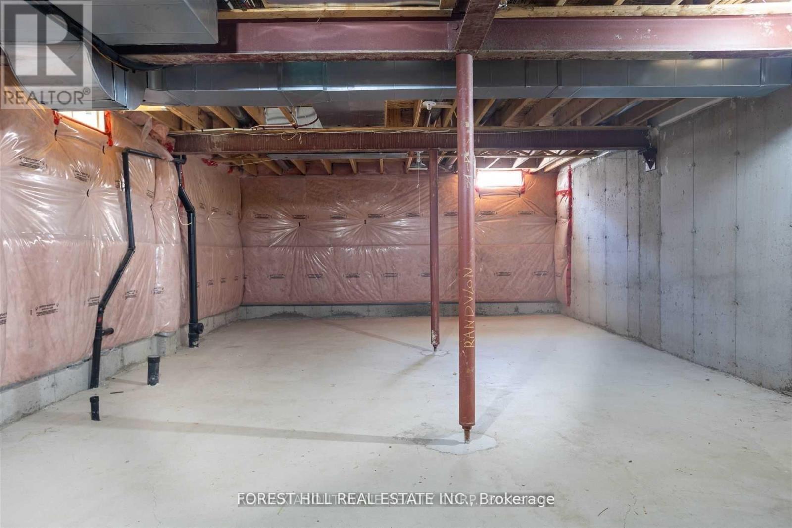 576 Courtney Valley Road, Mississauga, Ontario  L5V 0C2 - Photo 37 - W13686358