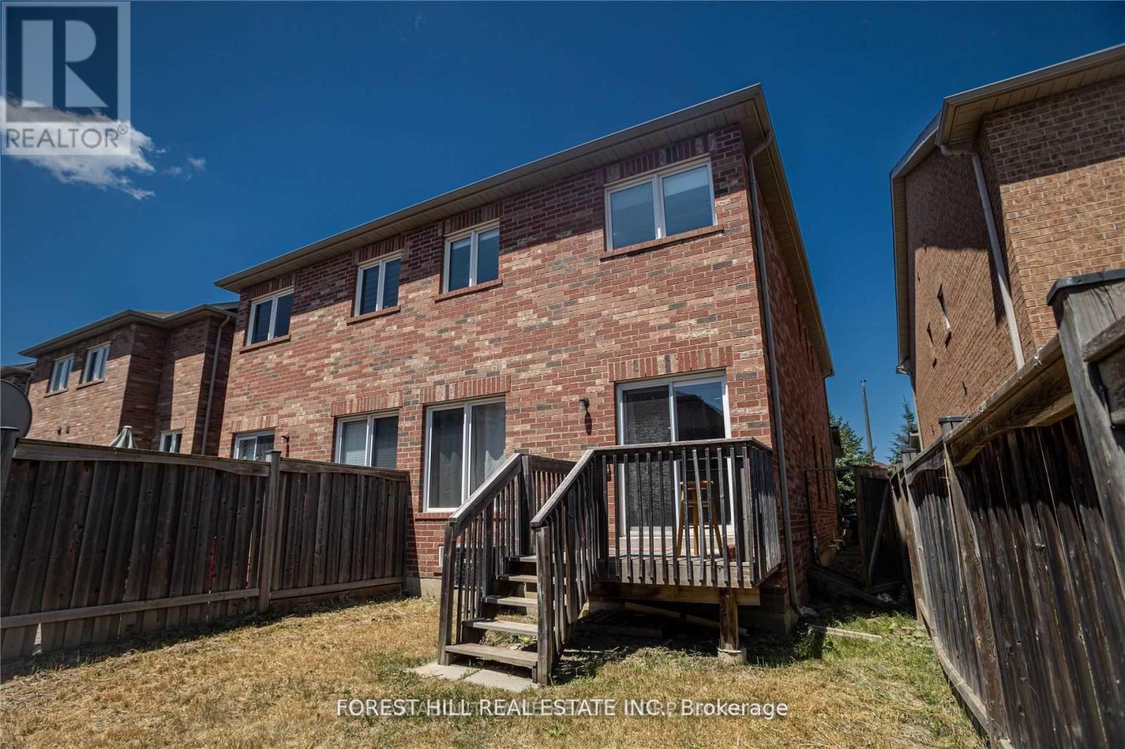 576 Courtney Valley Road, Mississauga, Ontario  L5V 0C2 - Photo 39 - W13686358