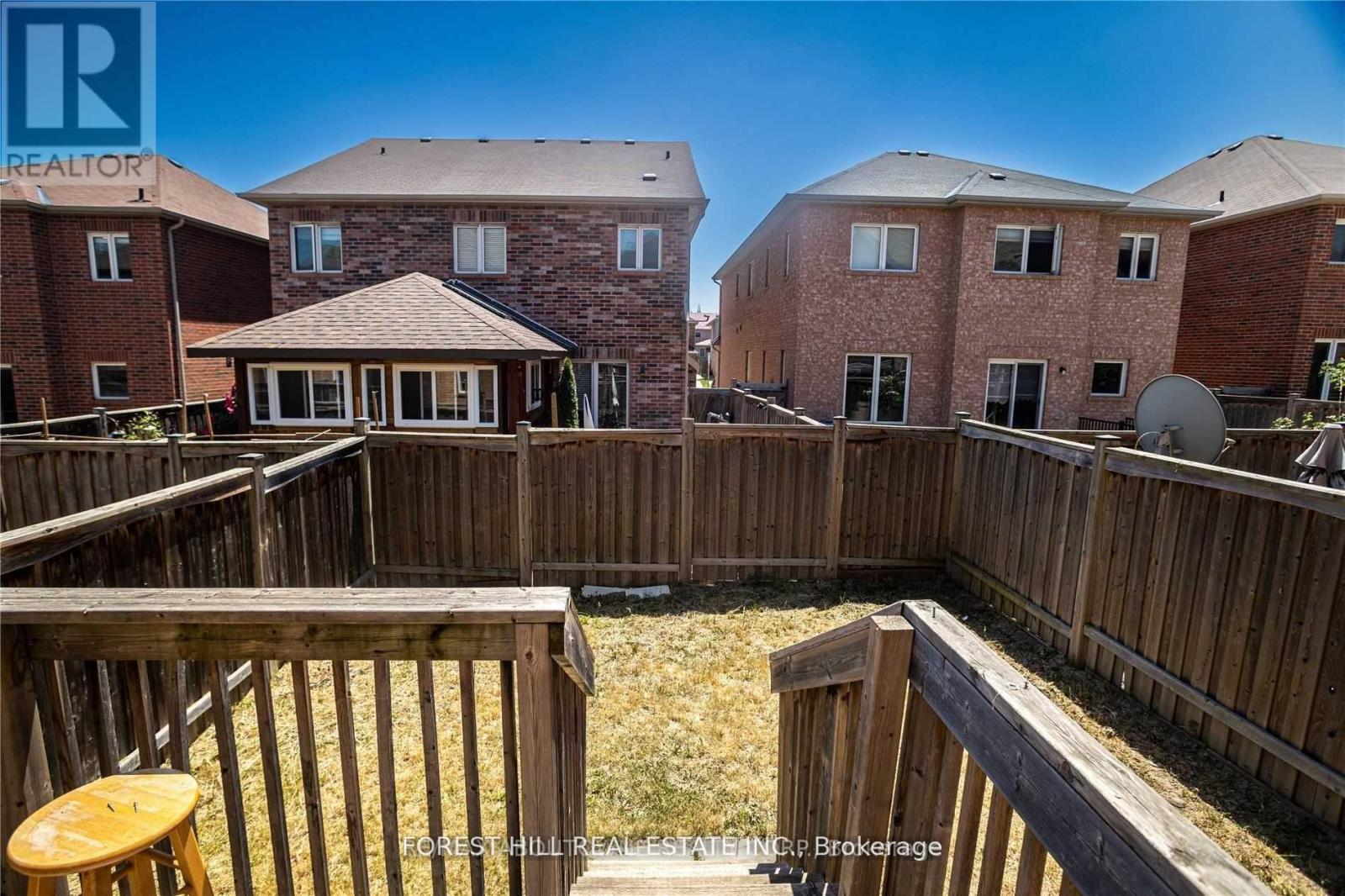 576 Courtney Valley Road, Mississauga, Ontario  L5V 0C2 - Photo 40 - W13686358