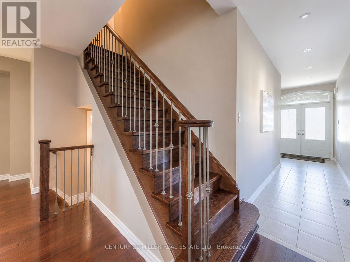 1290 Craigleith Road, Oakville, Ontario  L6H 0B6 - Photo 2 - W13686364