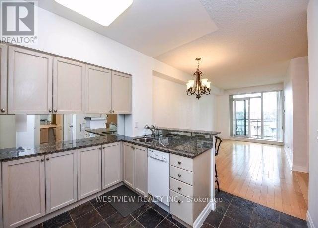 605 - 2119 Lake Shore Boulevard W, Toronto, Ontario  M8V 4E8 - Photo 2 - W13686366