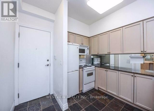 605 - 2119 Lake Shore Boulevard W, Toronto, Ontario  M8V 4E8 - Photo 3 - W13686366