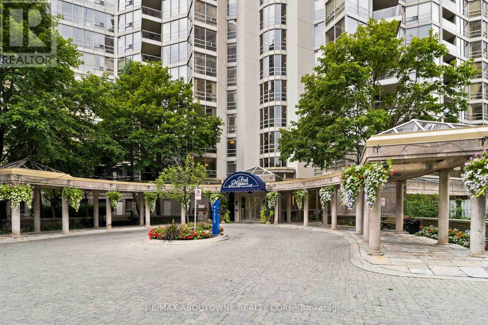 901 - 45 Kingsbridge Garden Circle, Mississauga, Ontario  L5R 3K4 - Photo 1 - W13686452