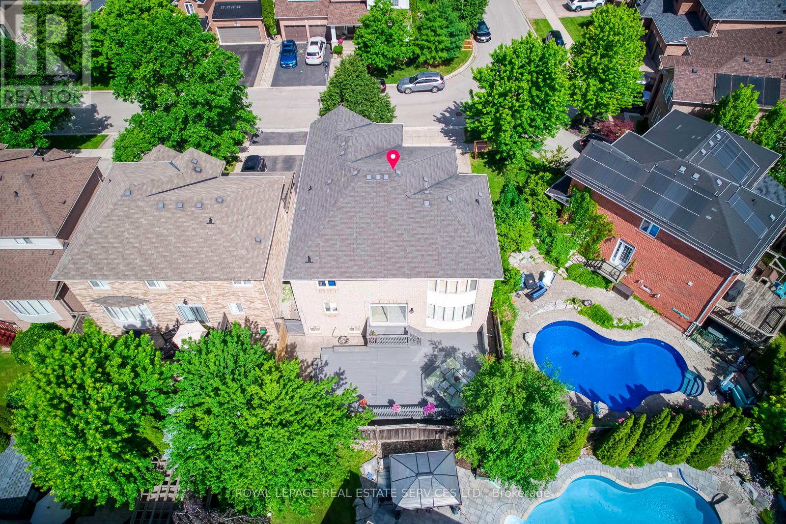 2249 Glazebrook Circle, Oakville, Ontario  L6M 5B5 - Photo 6 - W13686470