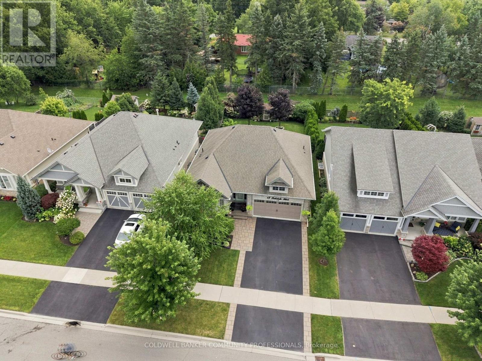 13 OAKDALE BOULEVARD, West Lincoln, Ontario