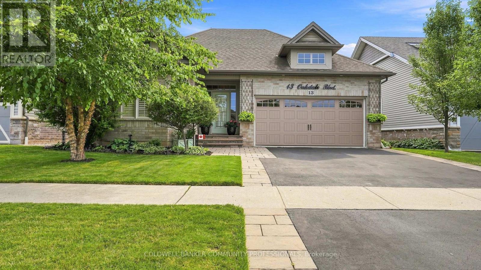 13 Oakdale Boulevard, West Lincoln, Ontario  L0R 2A0 - Photo 3 - X13686250