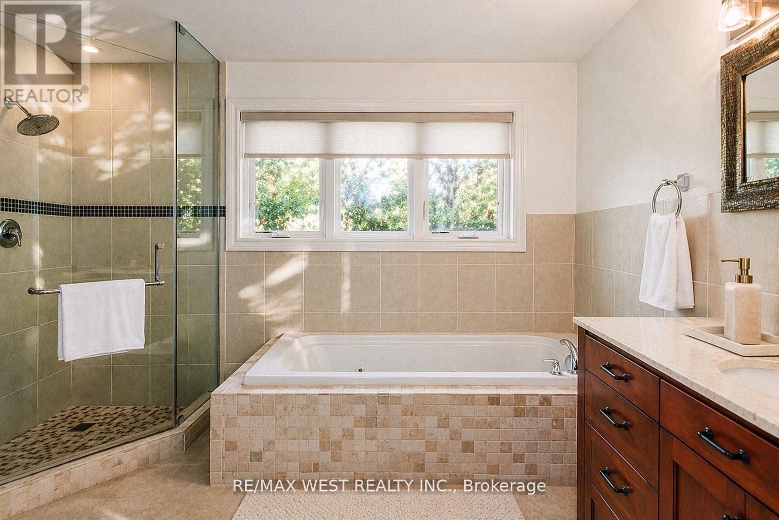 26 Hostein Drive, Hamilton, Ontario  L9G 2S5 - Photo 25 - X13686282