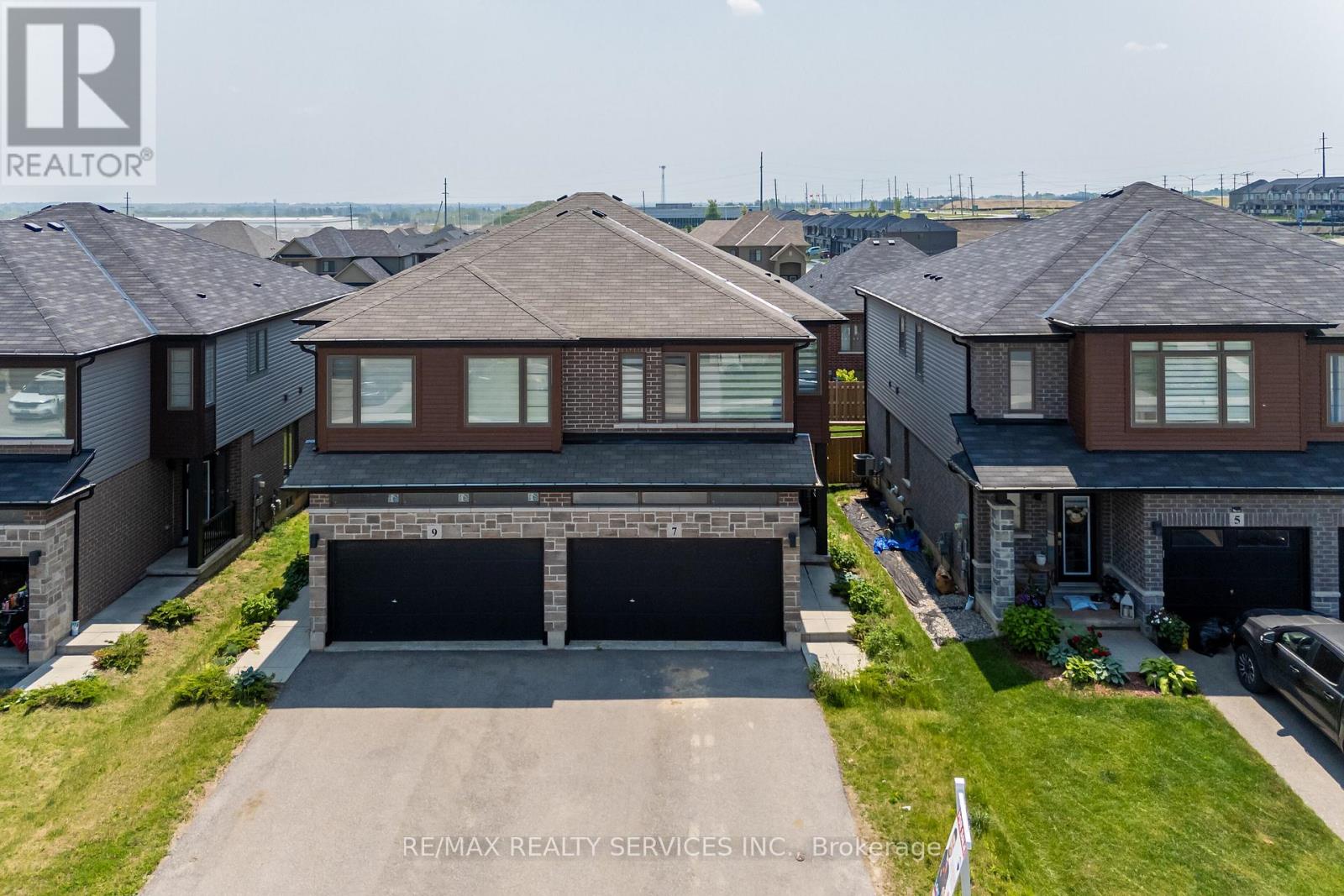 7 Baker Lane, Brant, Ontario  N3L 0K3 - Photo 2 - X13686372