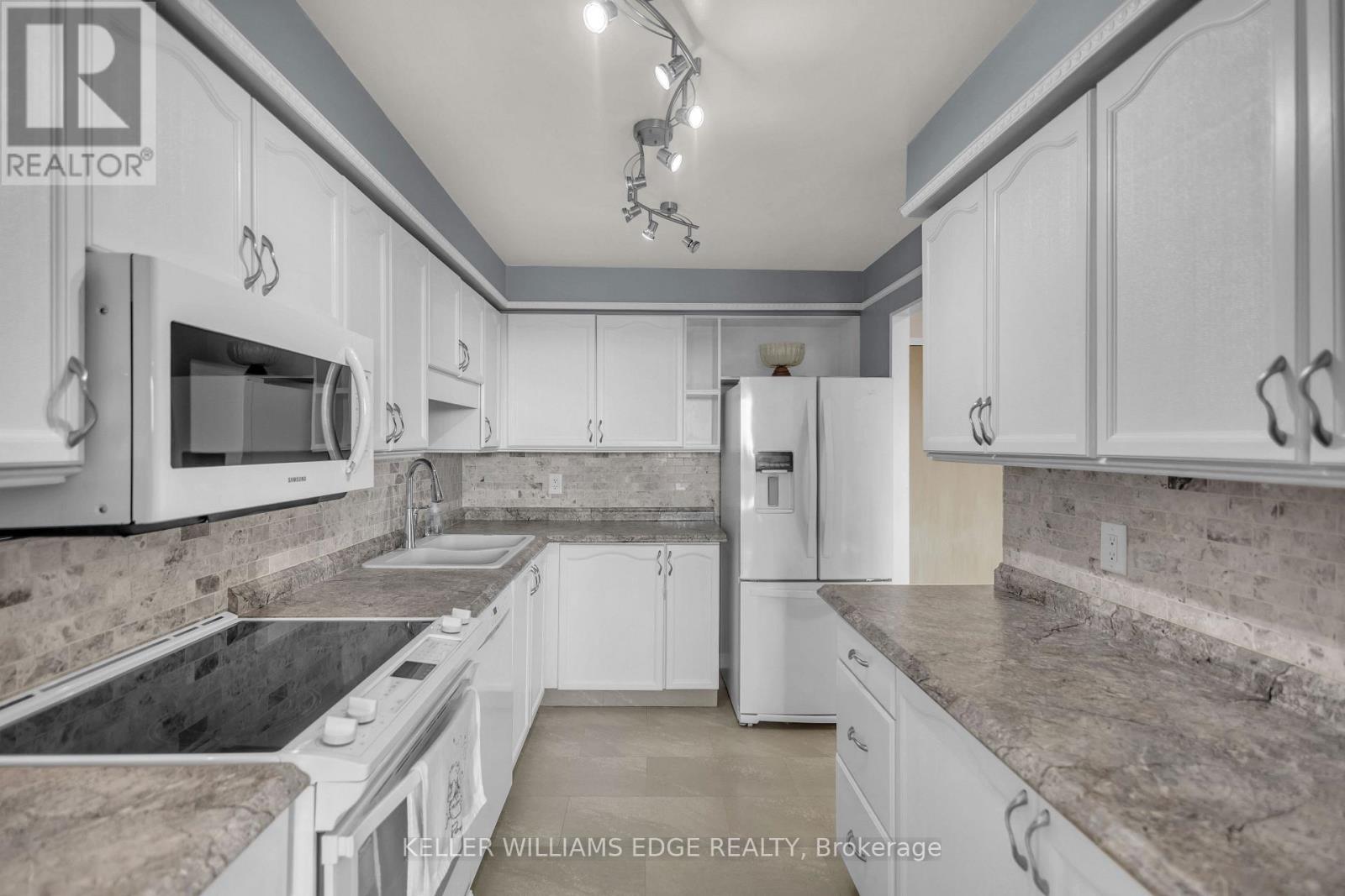 815 - 9 Bonheur Court, Brantford, Ontario N3P 1Z5 - Photo 3 - X13686402