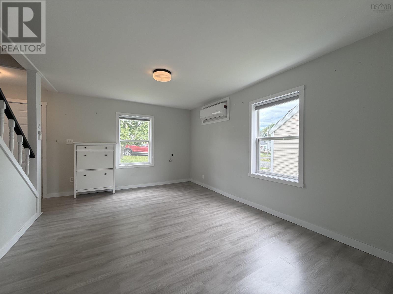 99 Poplar Street, Pictou, Nova Scotia  B0K 1H0 - Photo 10 - 202607658