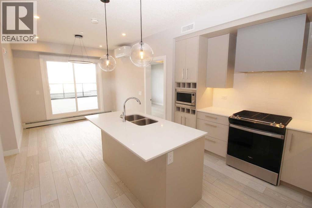 214, 8370 Broadcast Avenue Sw, Calgary, Alberta  T3H 6L3 - Photo 3 - A2320230