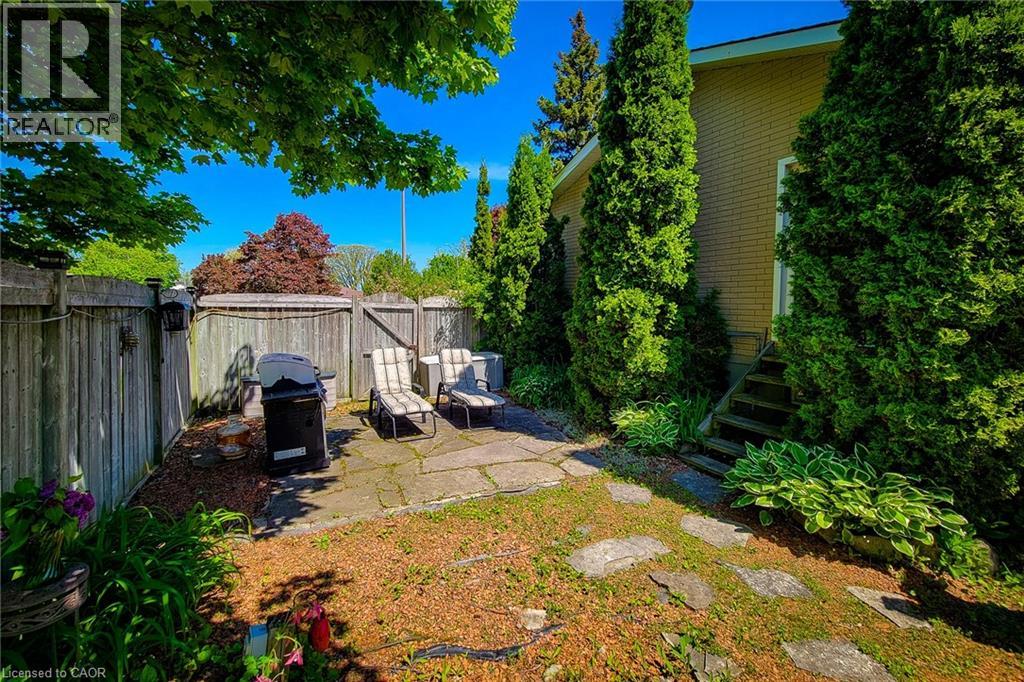 1 Greenwood Avenue, Cambridge, Ontario  N1R 2Y2 - Photo 9 - 40834430