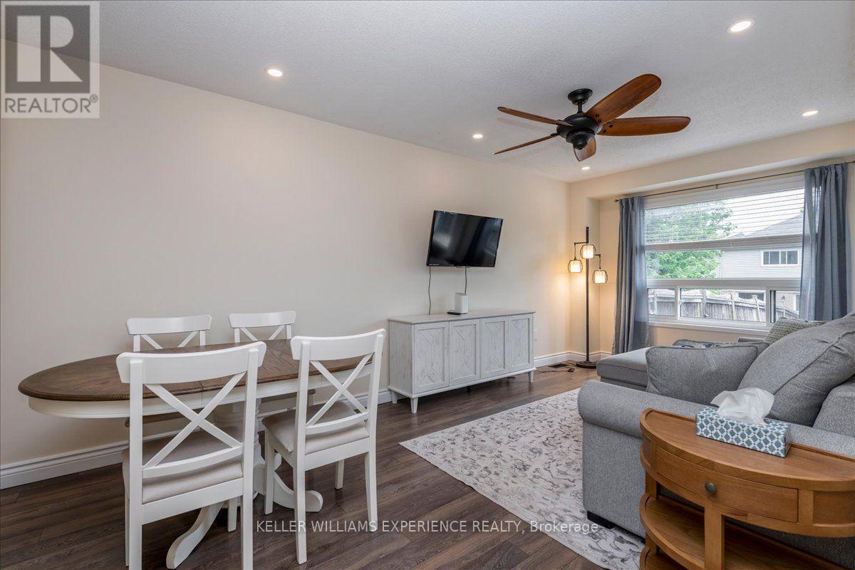 10 Sunset Place, Barrie, Ontario  L4N 0T7 - Photo 5 - S13672374